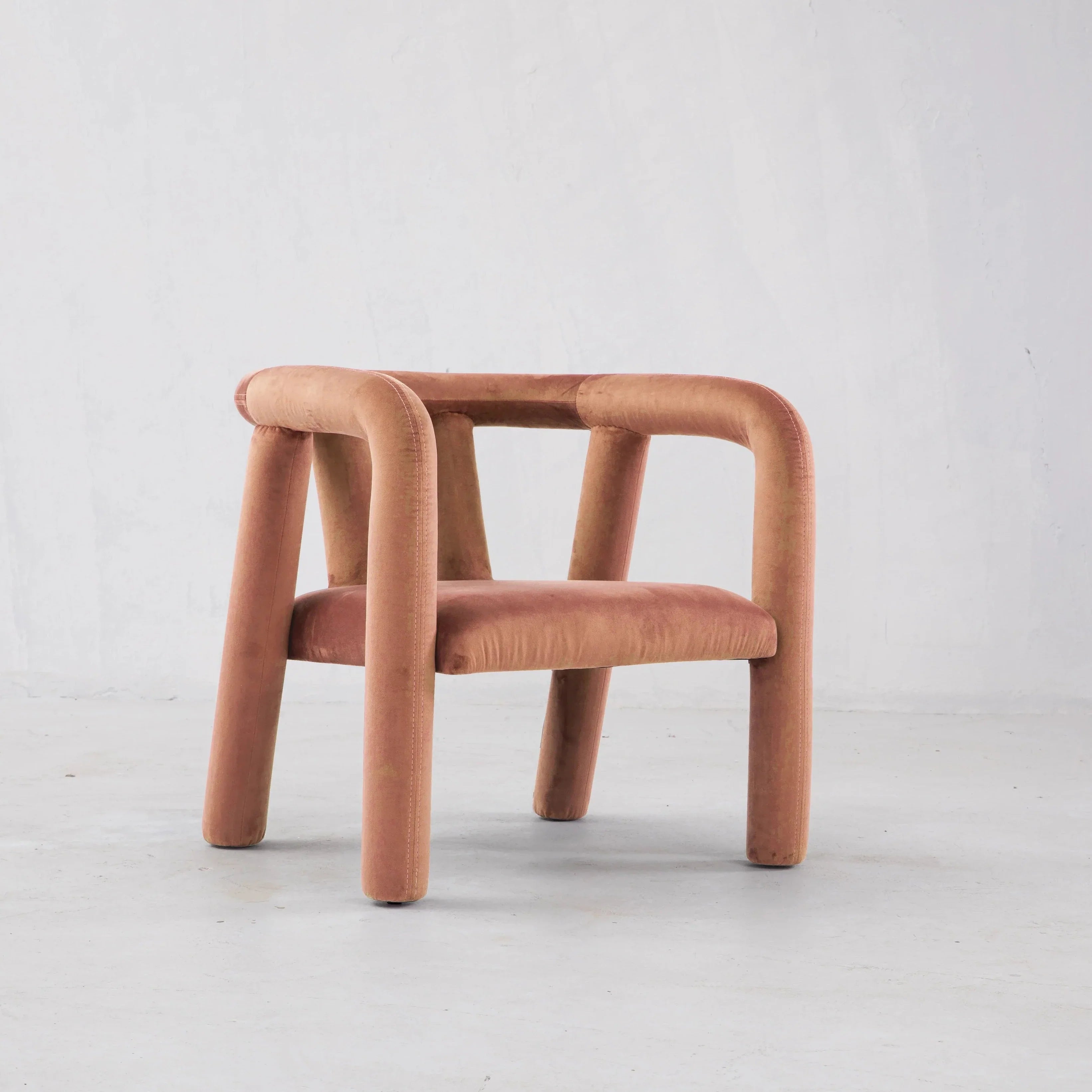Temi Lounge Chair