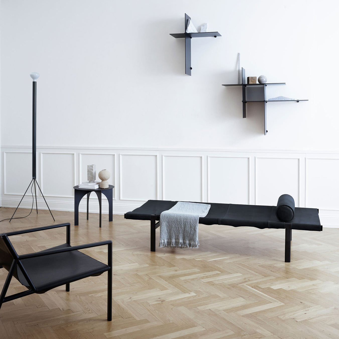 Tension Daybed - Black