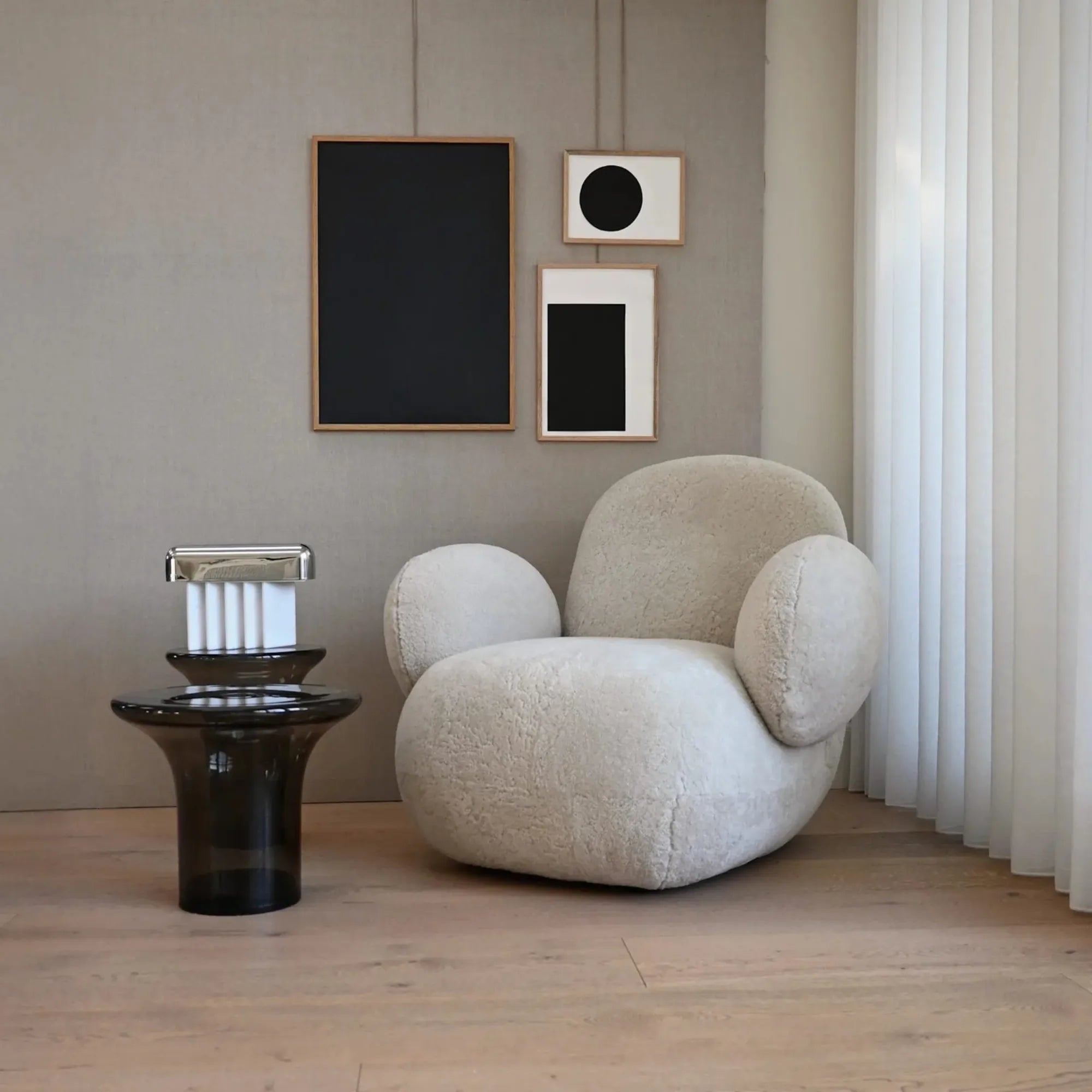 Toe Flat Armchair
