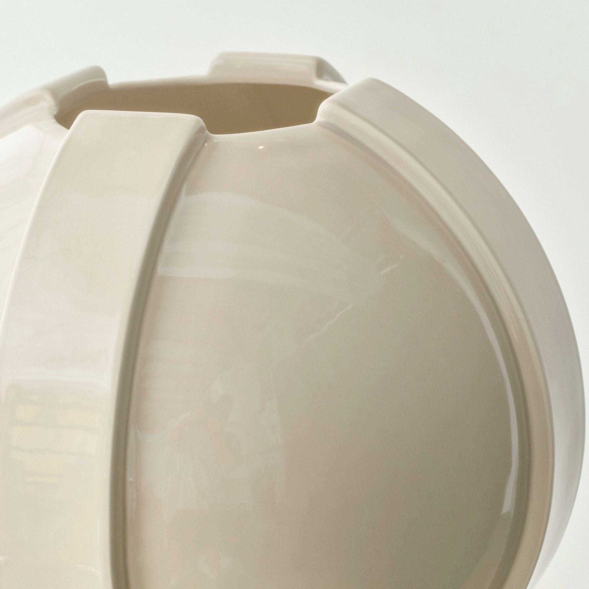 Vinci Vase 02