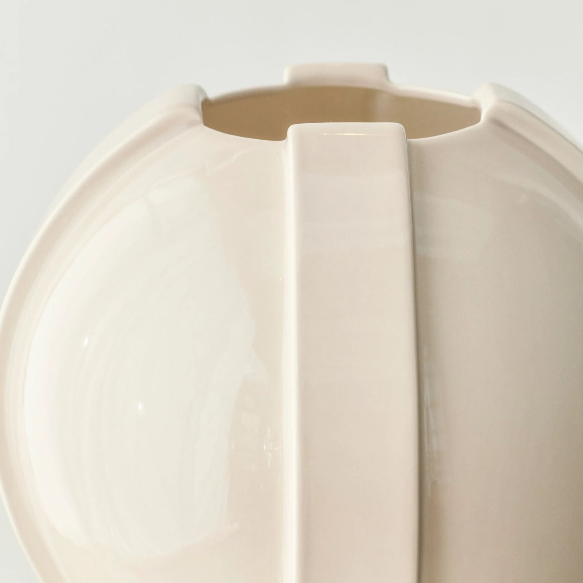 Vinci Vase 01