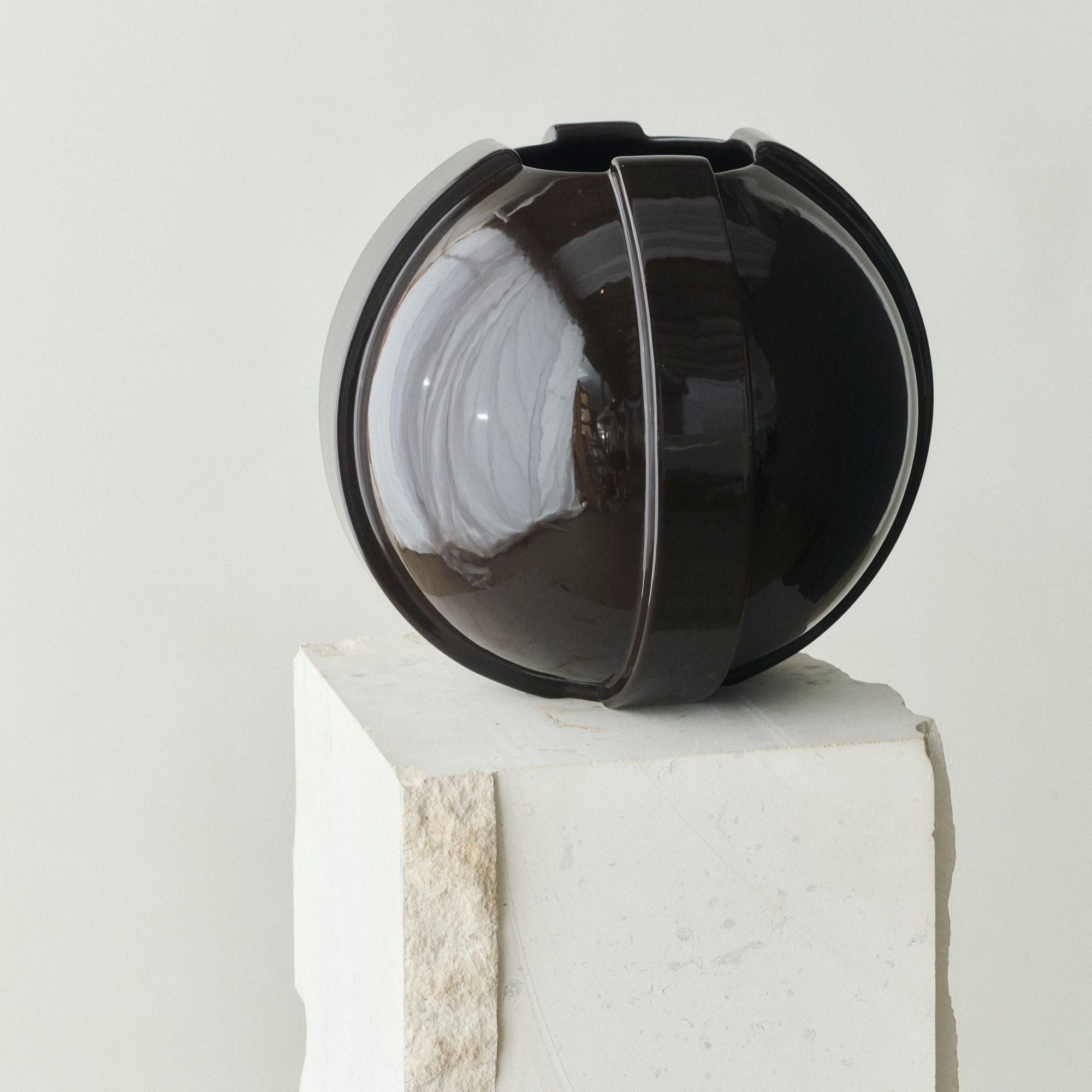 Vinci Vase 01