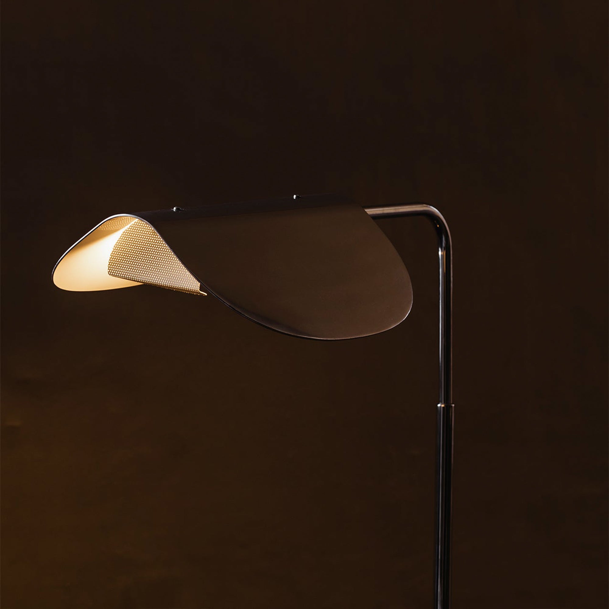 Wing Floor Lamp