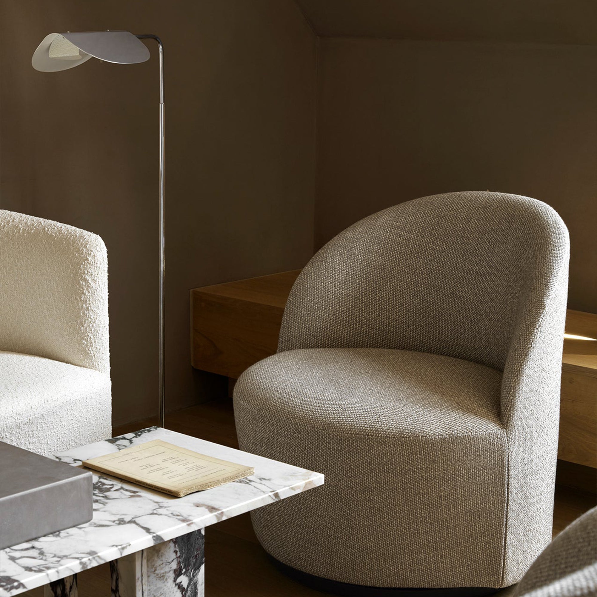 Wing Floor Lamp