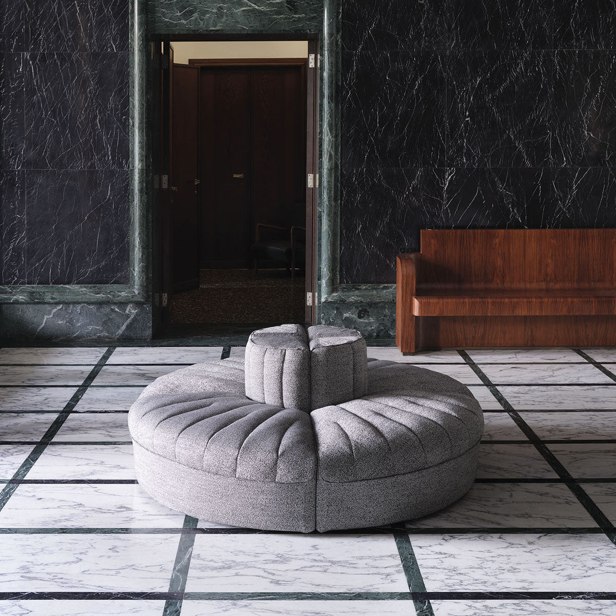 9000 Sofa