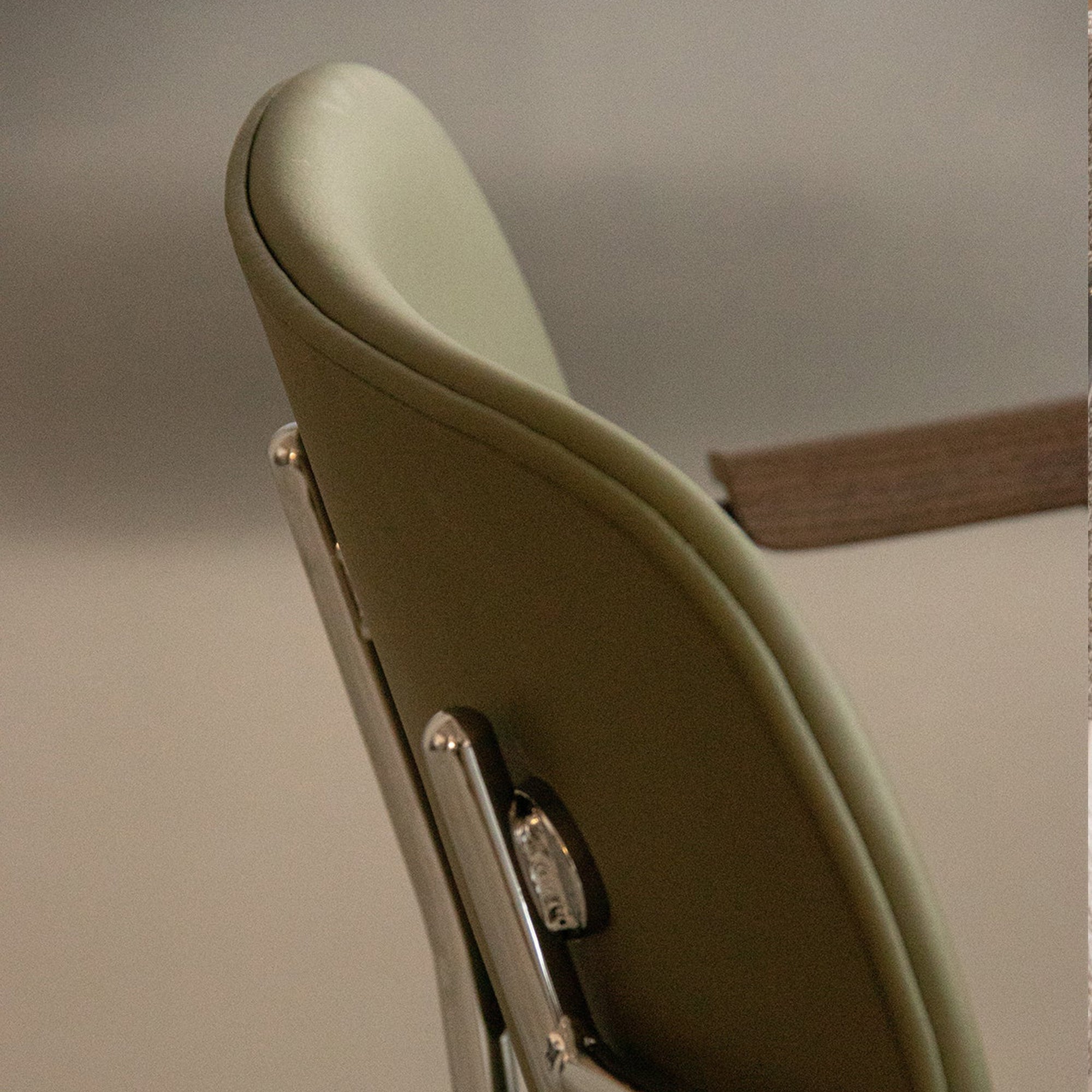 Co Task Chair - Fully Upholstered w/ Arm - Sierra