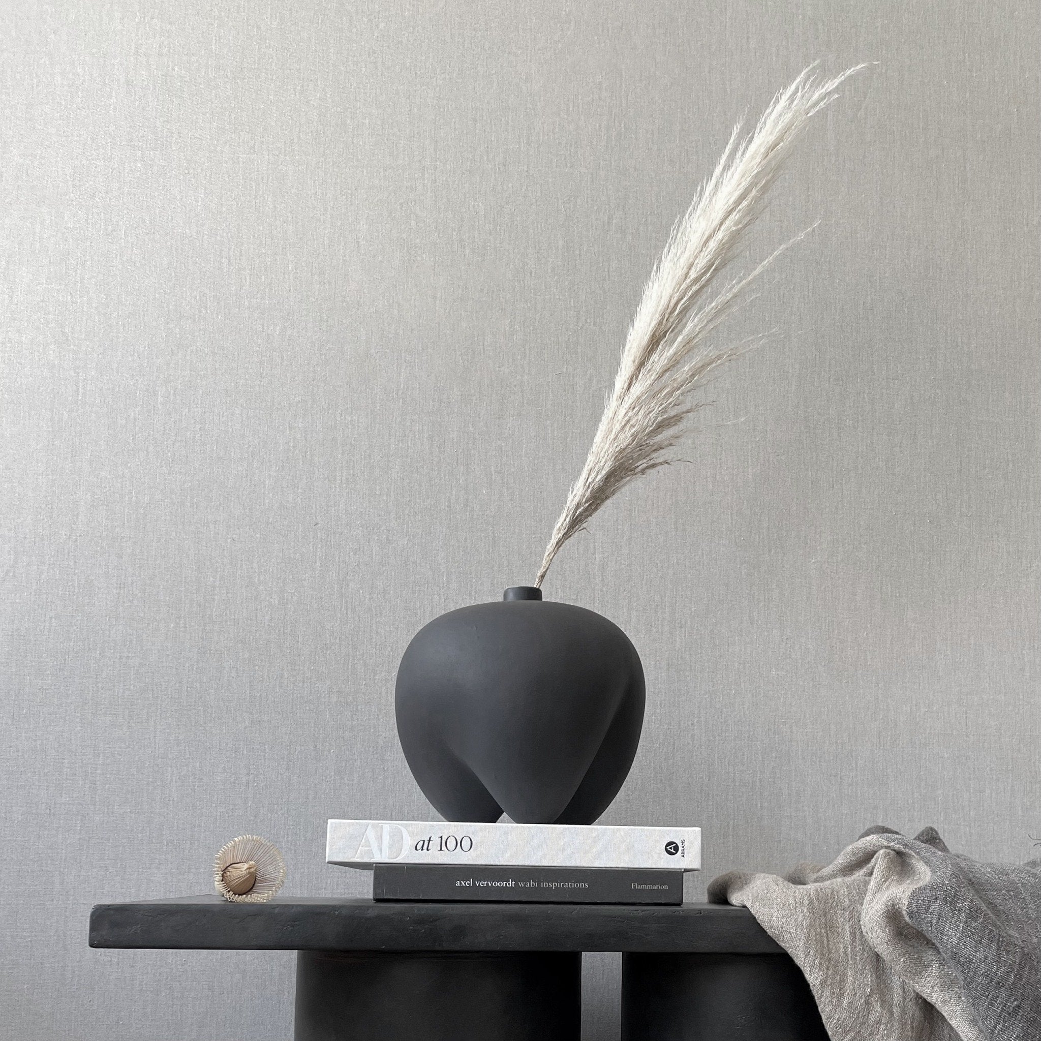 Sumo Vase - Mini - Bone White - Grade C
