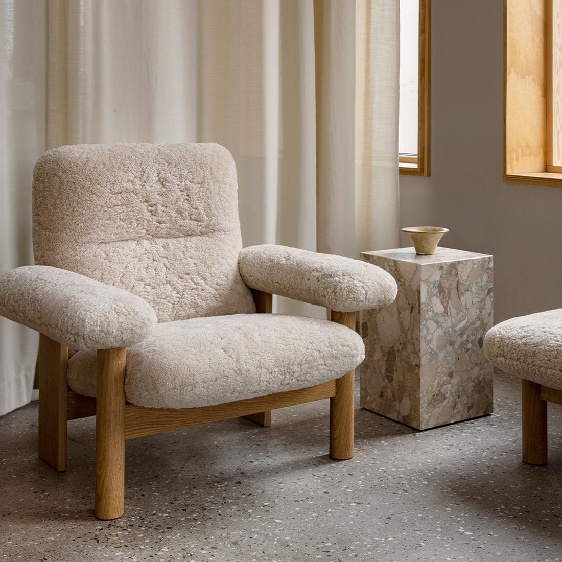 Brasilia Lounge Chair - Sheepskin