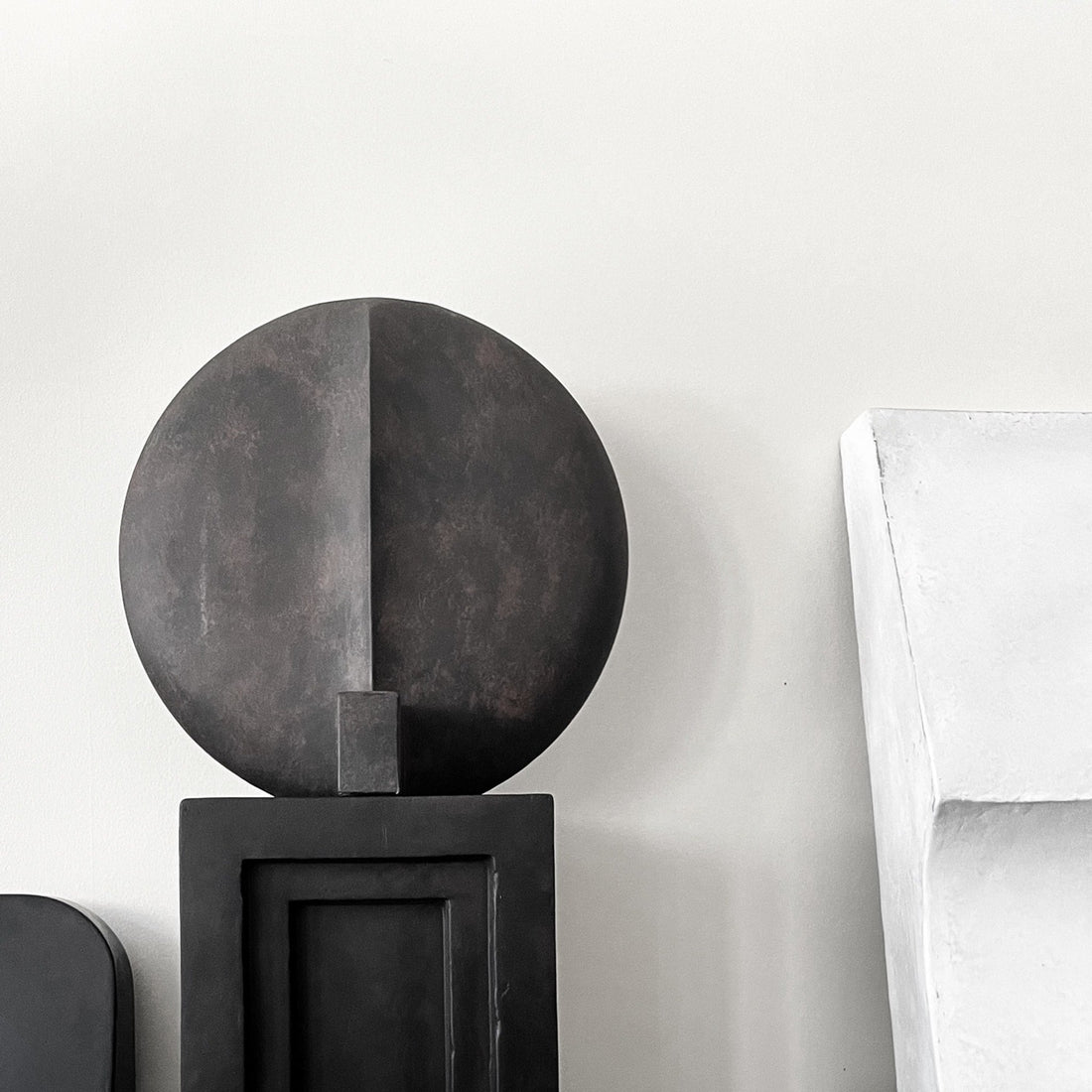 Guggenheim Vase, Big - Coffee
