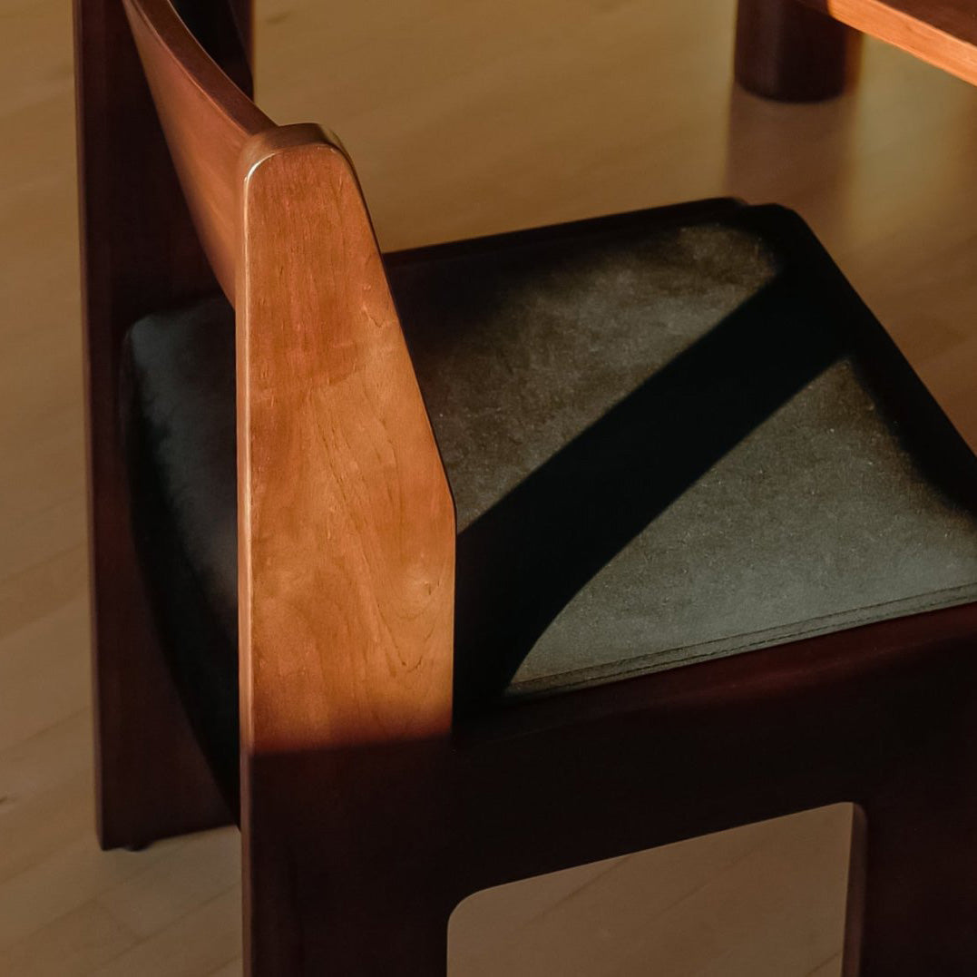 Reka Side Chair