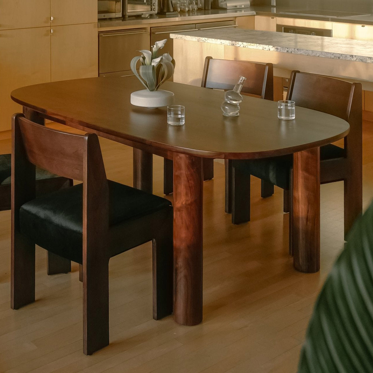 Reka Side Chair