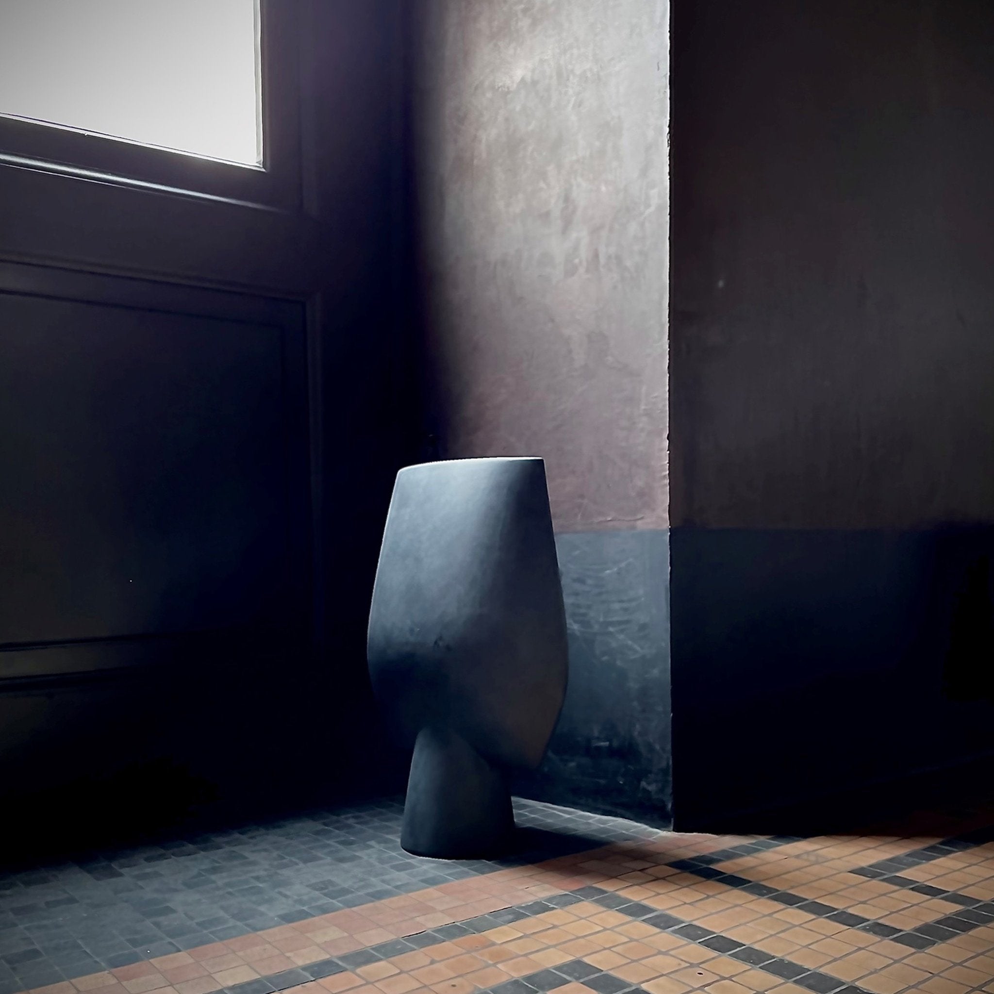 Sphere Vase Square -  Hexa - Black